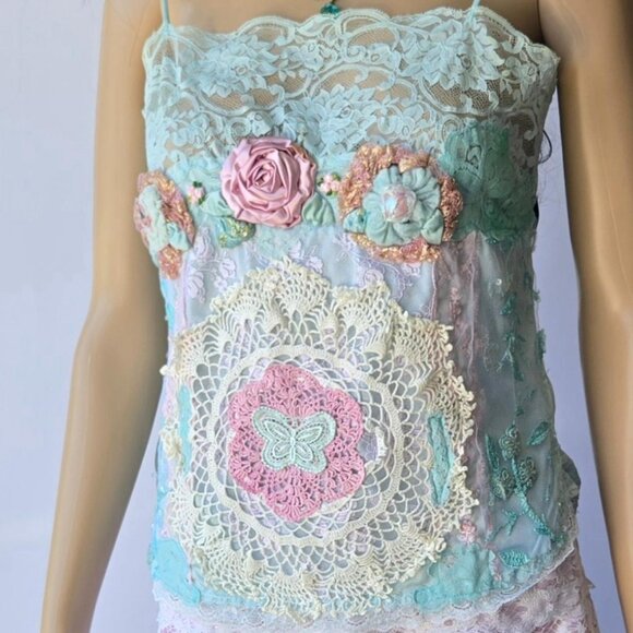 Butterfly Lace Top | Roselani Jasmin | Size Small - Picture 2 of 8